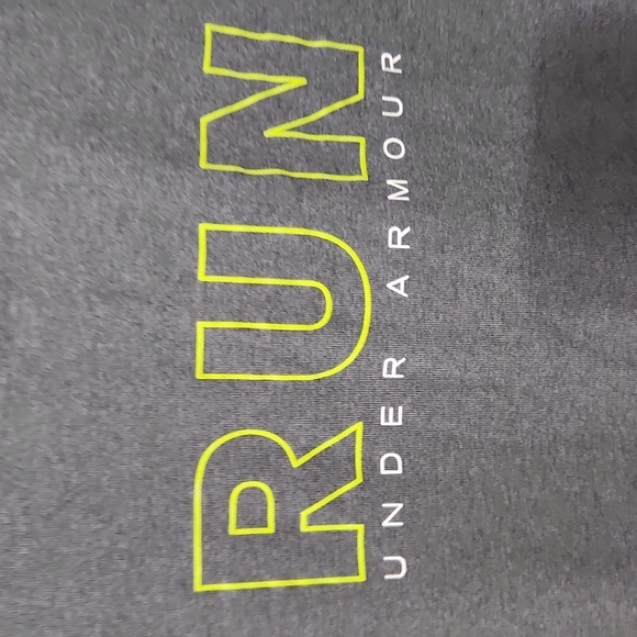 Under Armour Womens shirt Size S Athletic Top Short Sleeve Gray Green Heat Gear - Picture 3 of 9